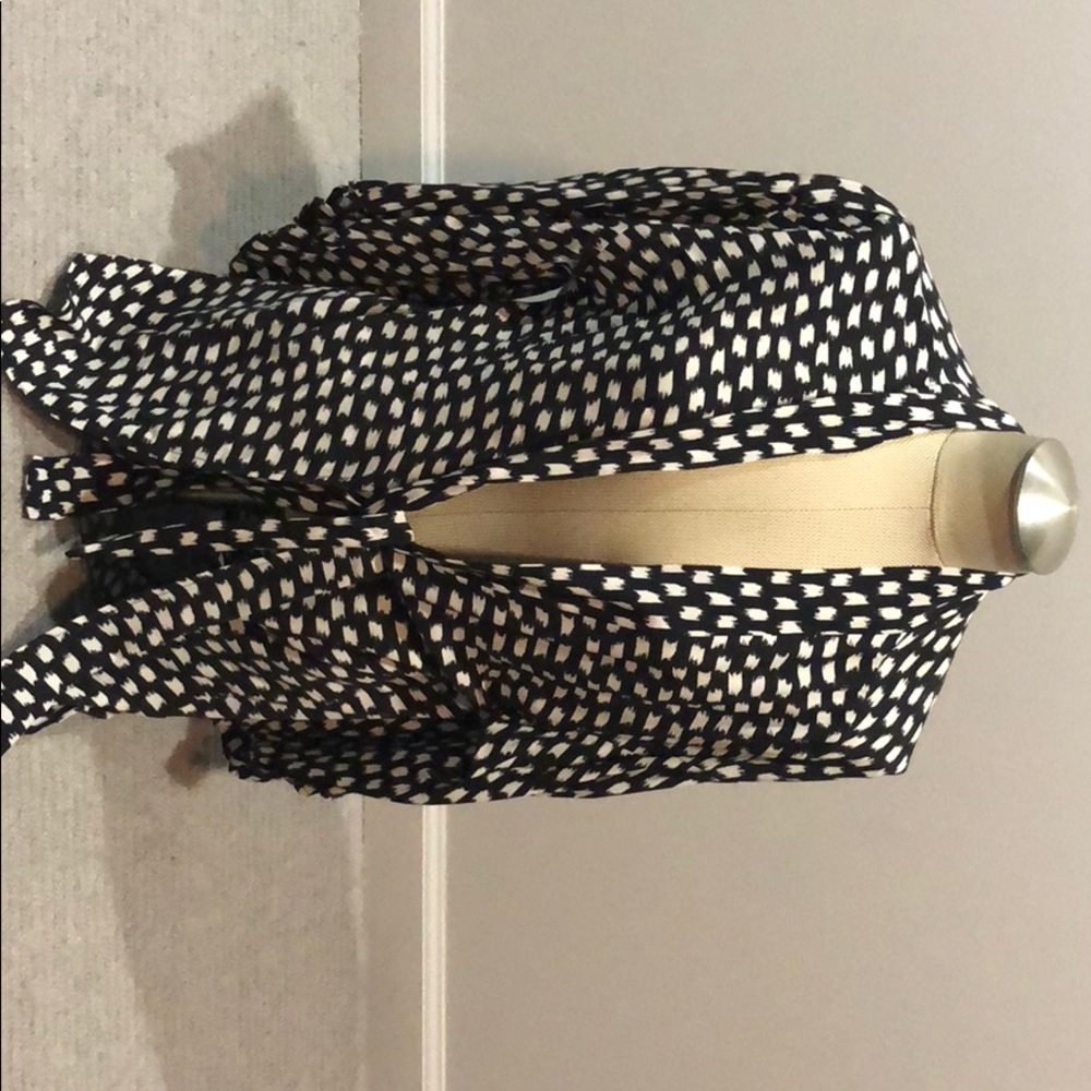 Blk/Wht Kimono Wrap